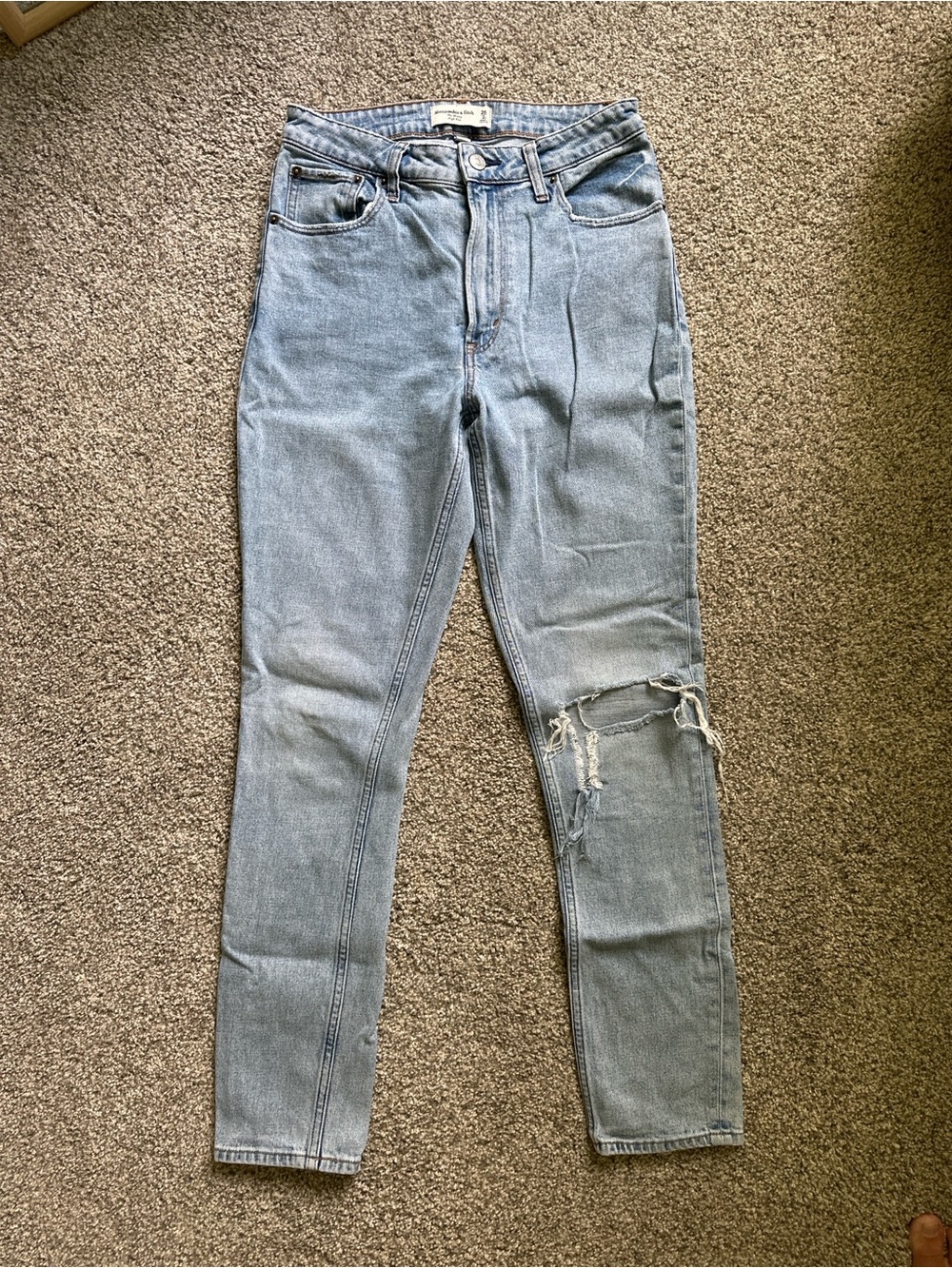 Abercrombie & Fitch Light Blue Skinny Jeans with Knee Rip